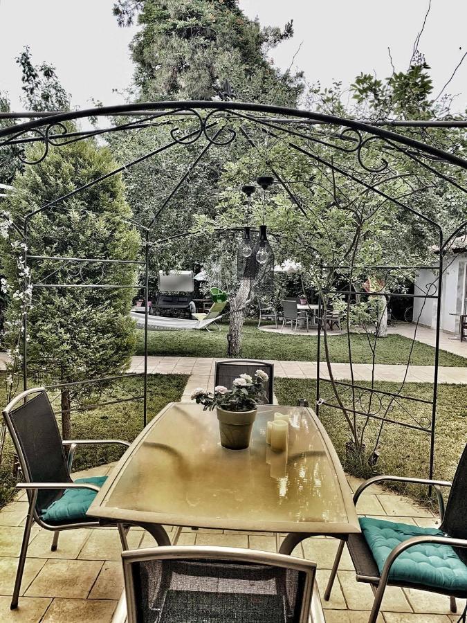 Villa Anais Принос Екстериор снимка